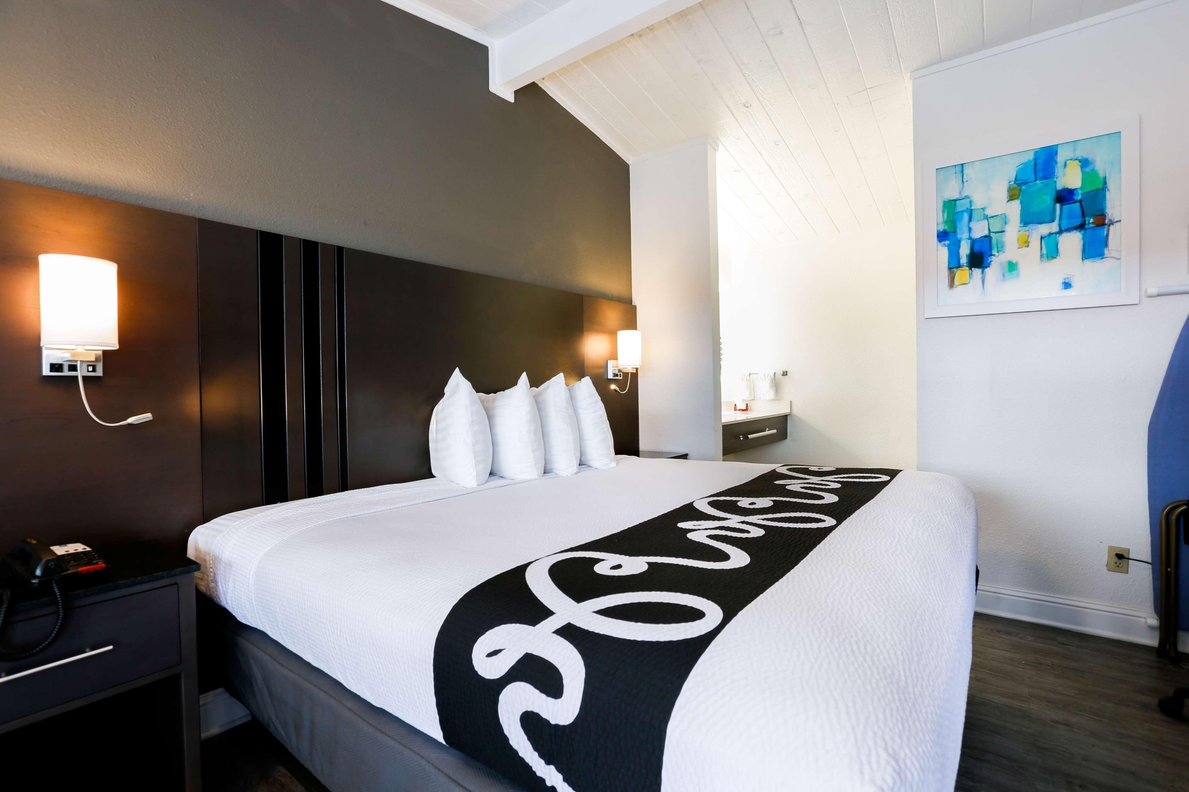 Surestay Hotel By Best Western Seaside Monterey Exteriér fotografie
