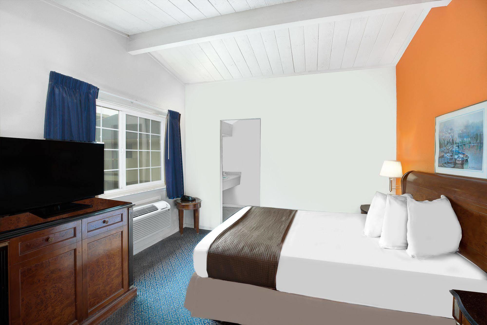 Surestay Hotel By Best Western Seaside Monterey Exteriér fotografie