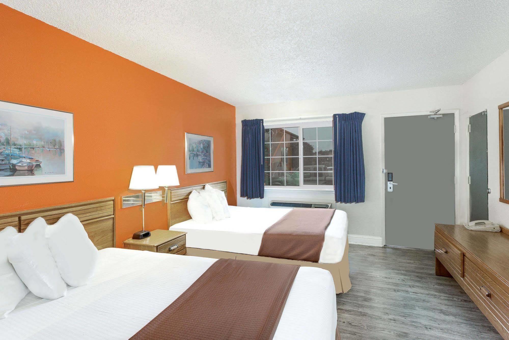 Surestay Hotel By Best Western Seaside Monterey Exteriér fotografie