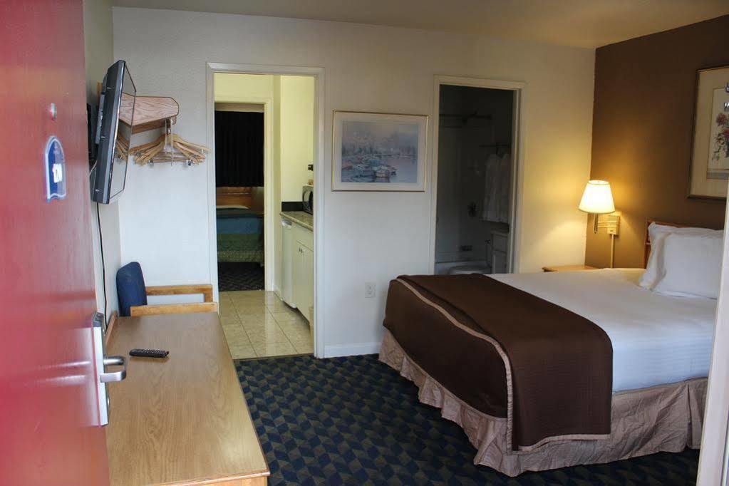 Surestay Hotel By Best Western Seaside Monterey Exteriér fotografie
